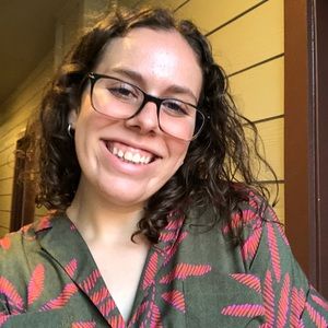 Meet your Posher, Leah